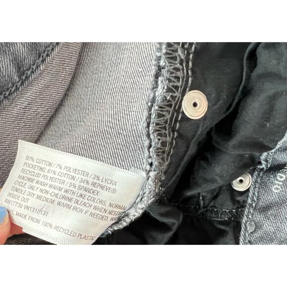 Universal Thread Women’s Distressed Mid Rise Skinny Gray Wash Jeans Size 16 - Picture 7 of 13
